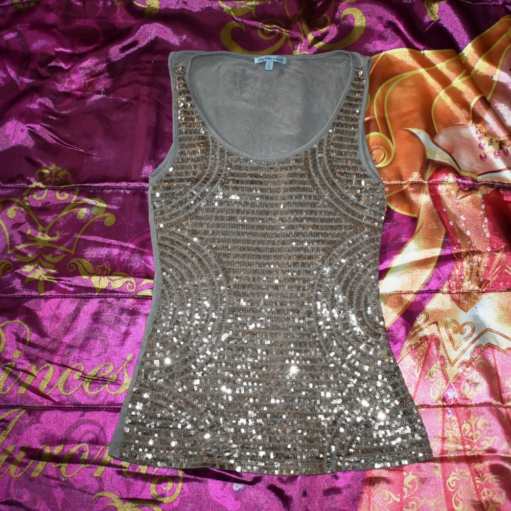 CHARLOTTE RUSSE GOLD SEQUIN METALLIC Bling Tank Top T-SHIRT WOMENS Size SMALL